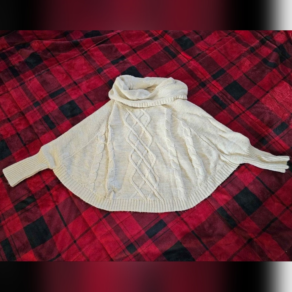 #846- girls sweater medium 7/8